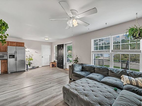 5th image of 2534 Oak Forest Dr