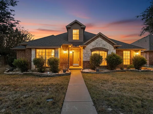 201 Hartley Ln, Red Oak, TX 75154