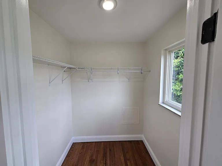6305 Englewood Ave #3 — Photo 16
