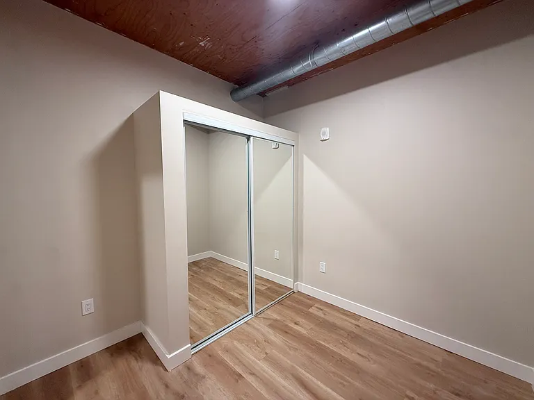 12th Street Apartments — Photo 7
