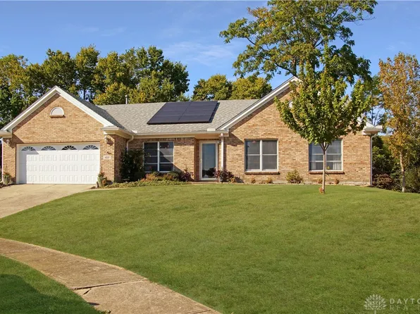 107 Trace Ct, Moraine, OH 45439