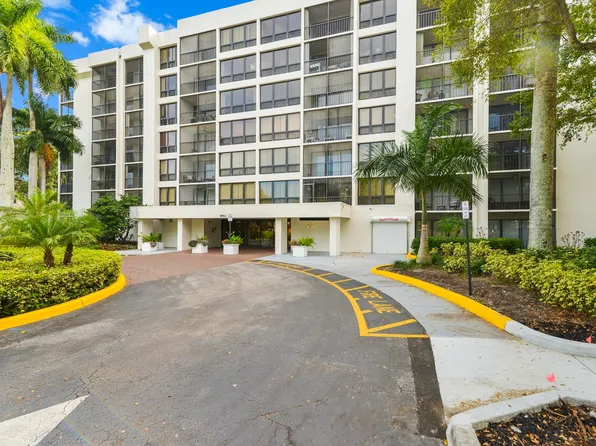 5951 Wellesley Park Drive #304, Boca Raton, FL 33433