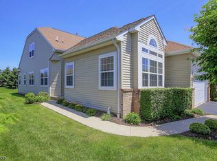 29 Medici Dr, Somerset, NJ 08873