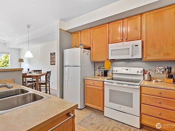 3rd image of 500 Darby Drive #210