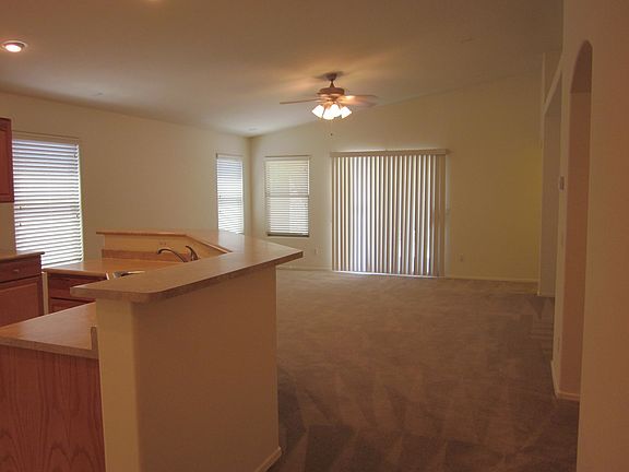 4th image of 18169 W Westpark Blvd