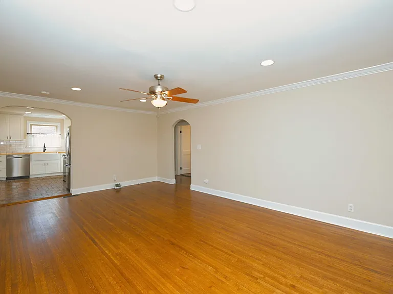 623 Ries Ave — Photo 6