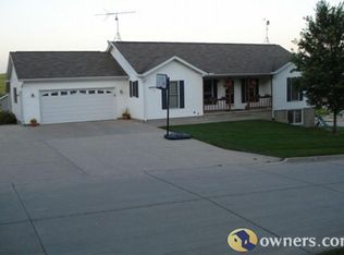 400 Jefferson St, Victor, IA 52347