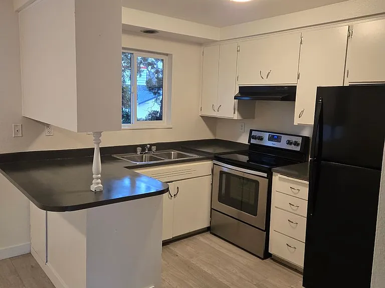 Meadow Creek Apartments — Photo 1