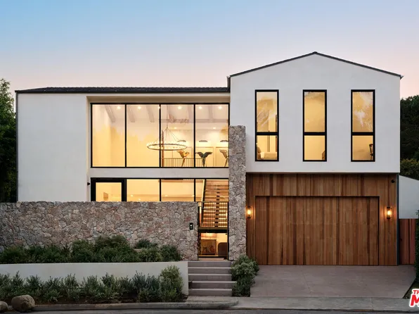 12114 Inavale Pl, Los Angeles, CA 90049