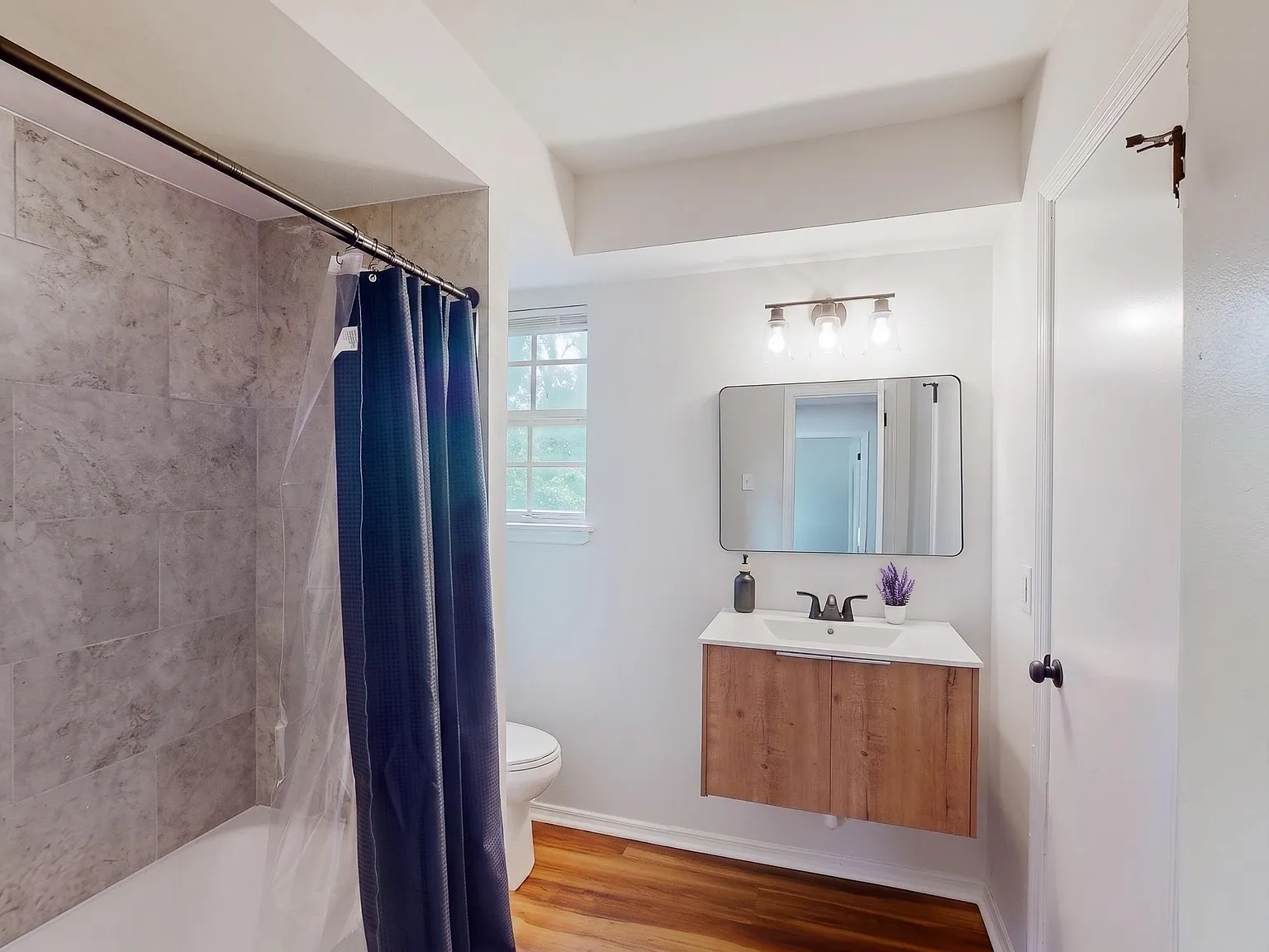 4 bed, 3.0 bath, 2924 sqft, $1,001 — Photo 3