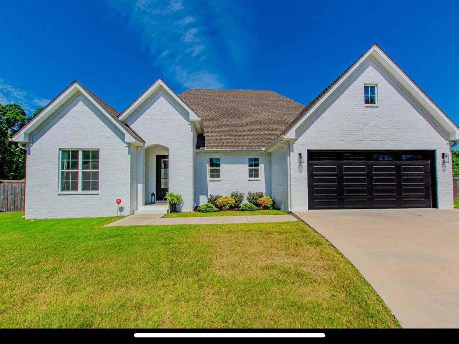 4 bed, 3000 sqft, $3,200 — Photo 4