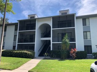 1372 Pine Ridge Cir E APT F1, Tarpon Springs, FL 34688