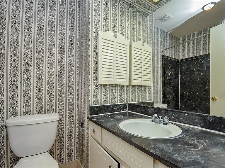 1211 Miramar St #1 — Photo 22