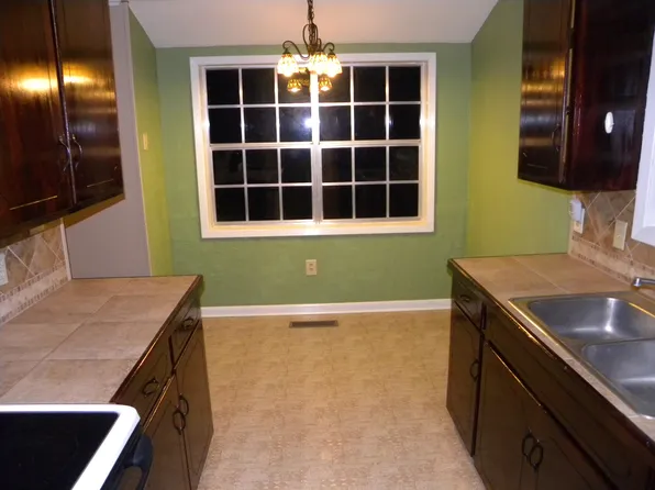 5243 33rd Pl, Meridian, MS 39305