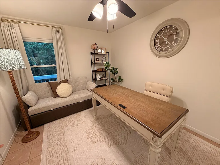 1 Laurel Oak Pl — Photo 17