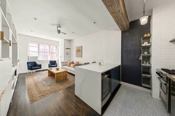 Rented by SERHANT. | media 9