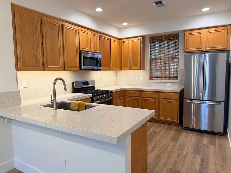 23 Tulare Dr — Photo 6