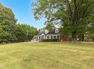 2282 Price Rd, Eden, NC 27288