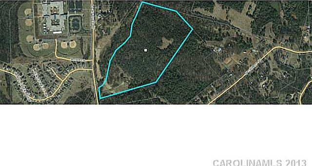 2nd image of 5585 Rocky River Rd
