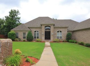 103 Farnham Ct, Little Rock, AR 72223