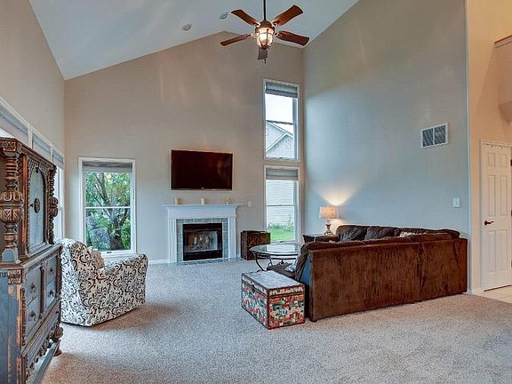 2nd image of 9671 Black Pine Ct