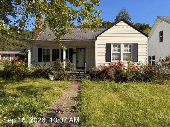 187 E Maple St, Salyersville, KY 41465