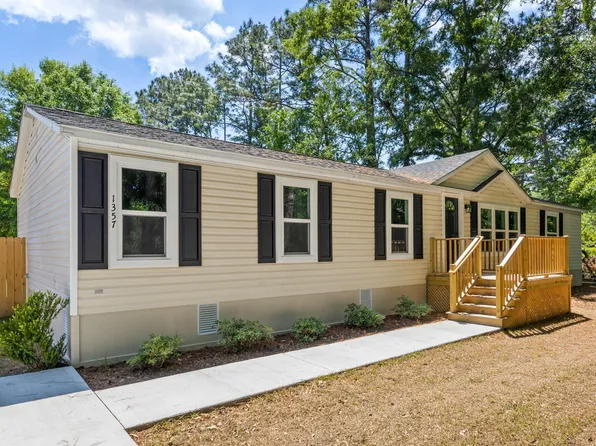 1357 Brownswood Rd, Johns Island, SC 29455