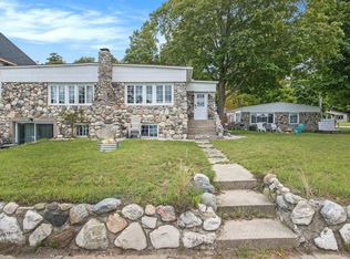 4642 Main St, Onekama, MI 49675