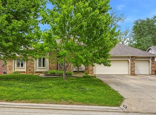 1915 E Canterbury St, Springfield, MO 65804