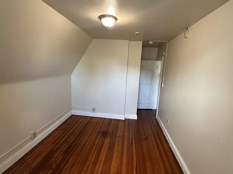 192 Lark St — Photo 7