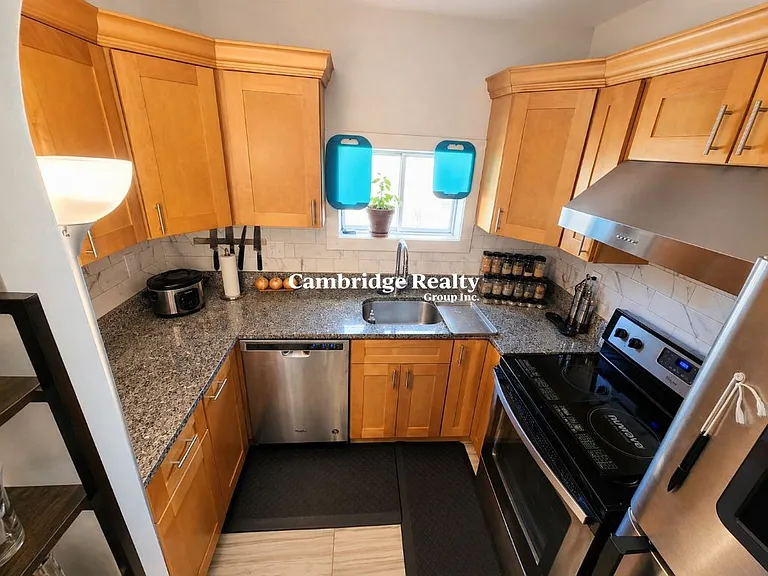 33 Jefferson St #T — Photo 1
