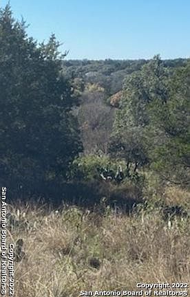 2nd image of 1024 Blue Bonnet Hill Dr