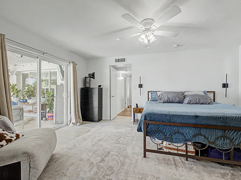 1958 E Laguna Dr — Photo 28