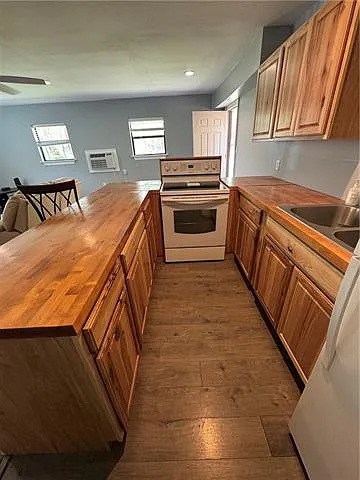 1 bed, 1.0 bath, 950 sqft, $1,400 — Photo 4