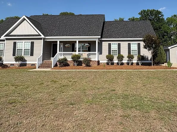 8743 Commercial Rd E, Elm City, NC 27822