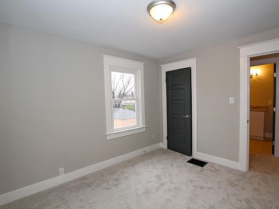 4th image of 546 Prytania Ave