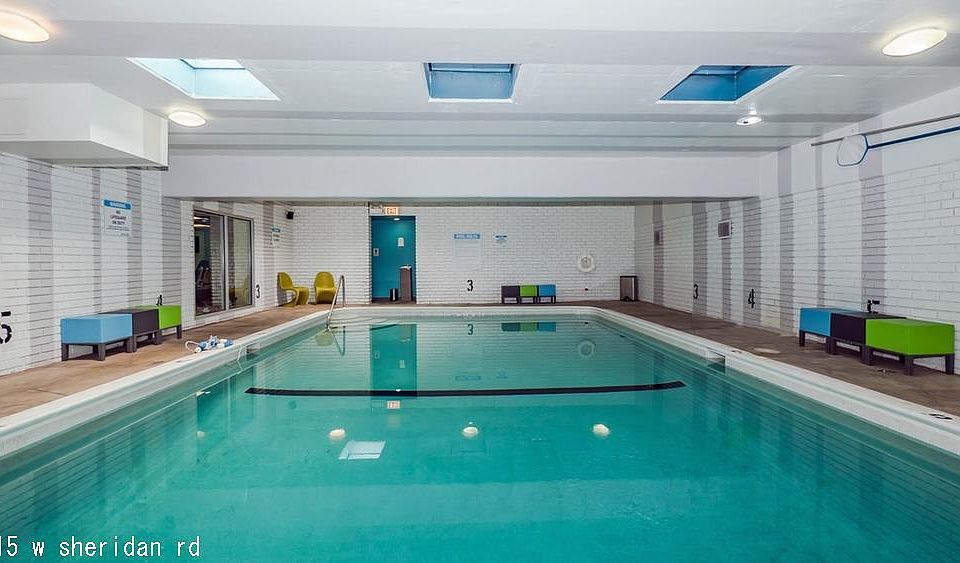 2nd image of 715 W Sheridan Rd #1723