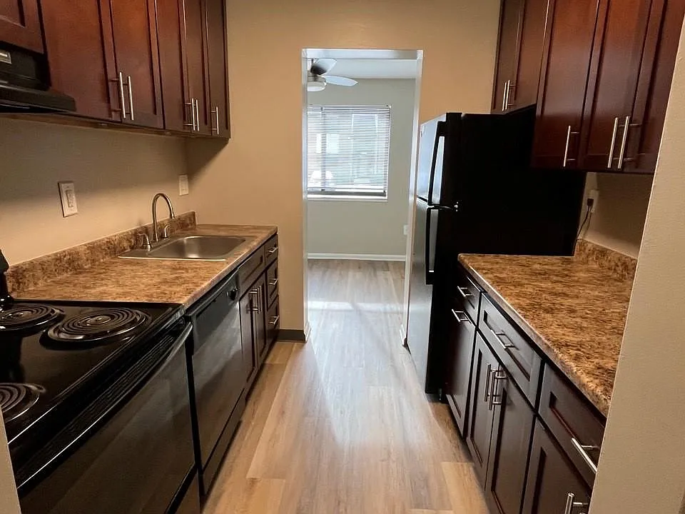 2 bedroom garden style apartment 1.5 bath