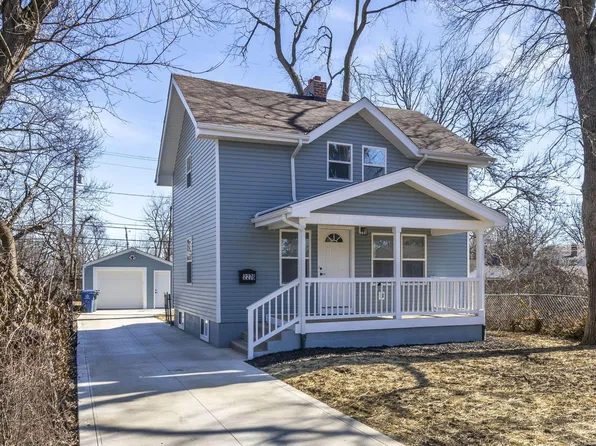 2276 Parkwood Ave, Columbus, OH 43211