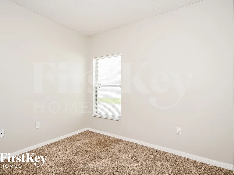958 Cumberland Dr — Photo 12
