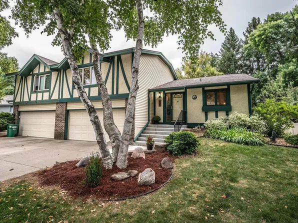 7721 Tanglewood Ct, Edina, MN 55439