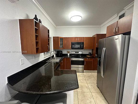 4th image of 7423 NW 182nd St #7423