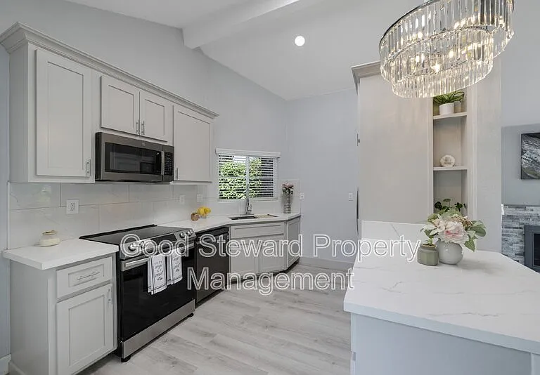140 S Birchwood St — Photo 12