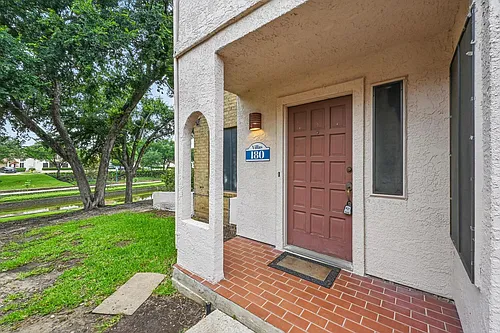 543 Ranch Trl #180 Photo 1