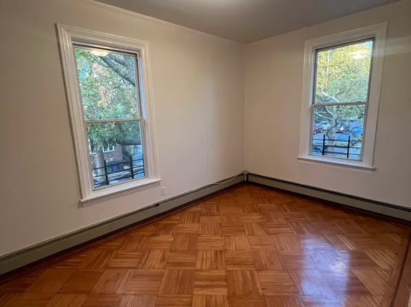 7101 Narrows Avenue image 7 of 8