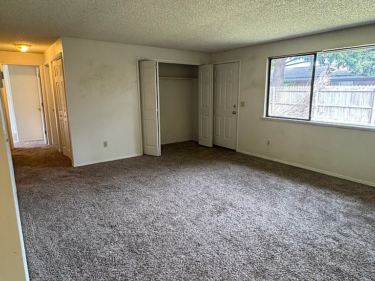 2402 N 7th St — Photo 2