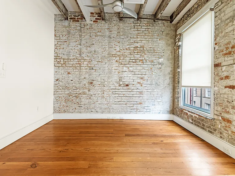 513 Conti St — Photo 4
