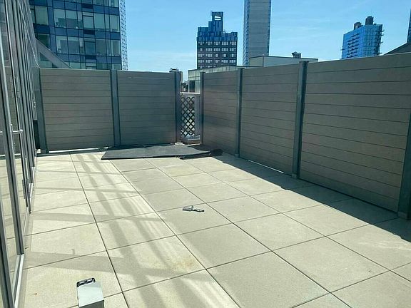 5th image of 42-36 27th St #907