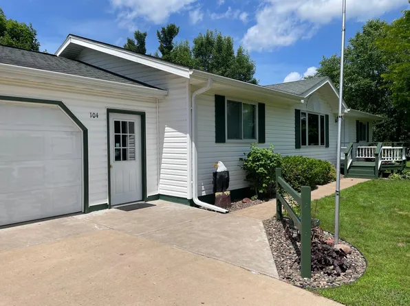 104 Maple Cir E, Grantsburg, WI 54840