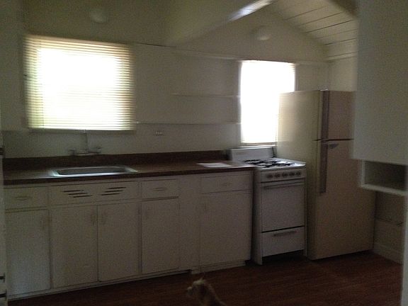 3rd image of 4646 1/2 Ocean View Blvd